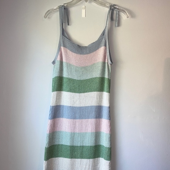 🏷️ 2/$20 Charli Leora Pastel Stripe Sheath Knit Dress - Picture 5 of 15